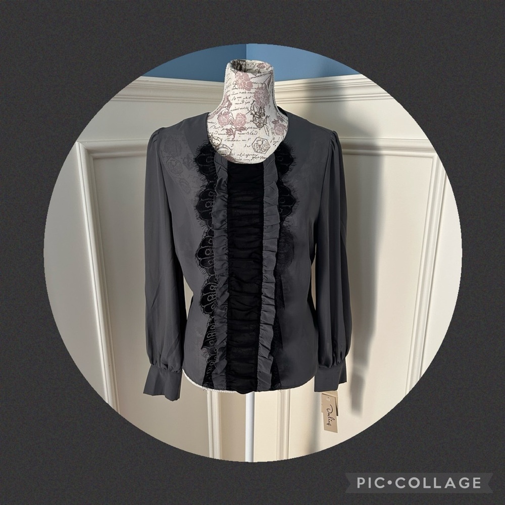 NWT lace front blouse